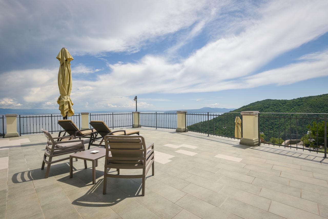 Hotel Draga Di Lovrana Exterior photo