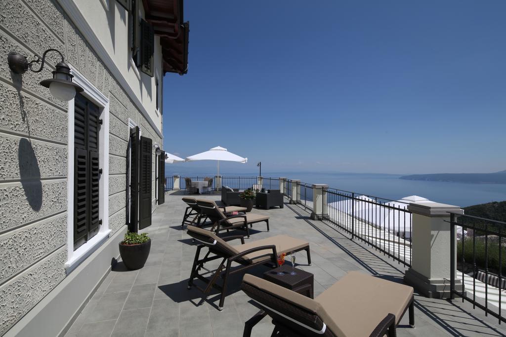 Hotel Draga Di Lovrana Exterior photo